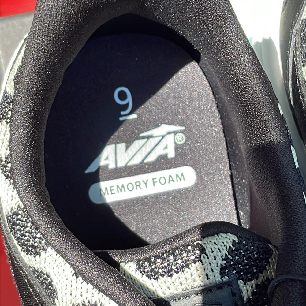 🆕💕 Avia Women's Deluxe Athletic Sneaker - Picture 5 of 7